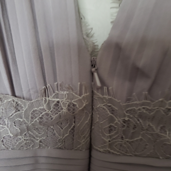 Asos maternity lace insert pleated midi dress gown - Picture 11 of 13